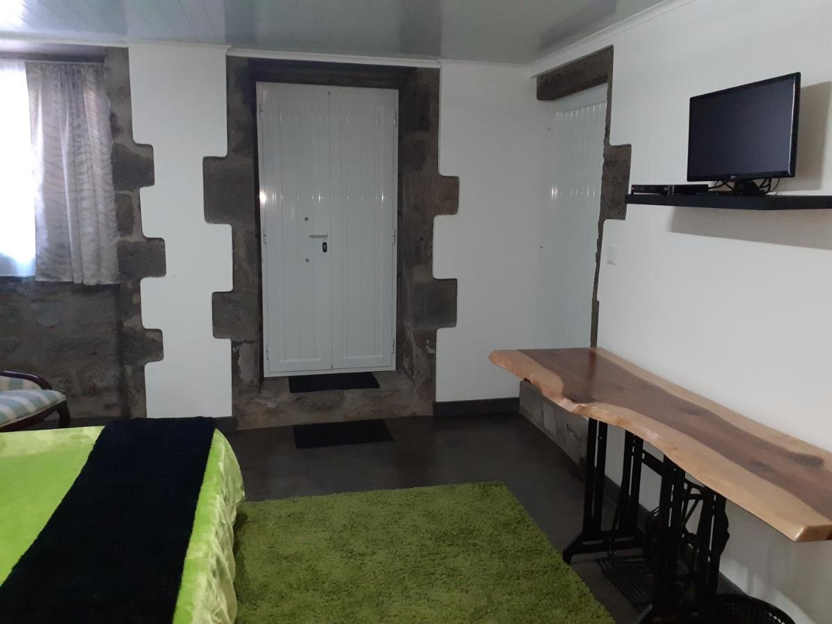 Basaltic Guest House Achadinha Eksteriør billede
