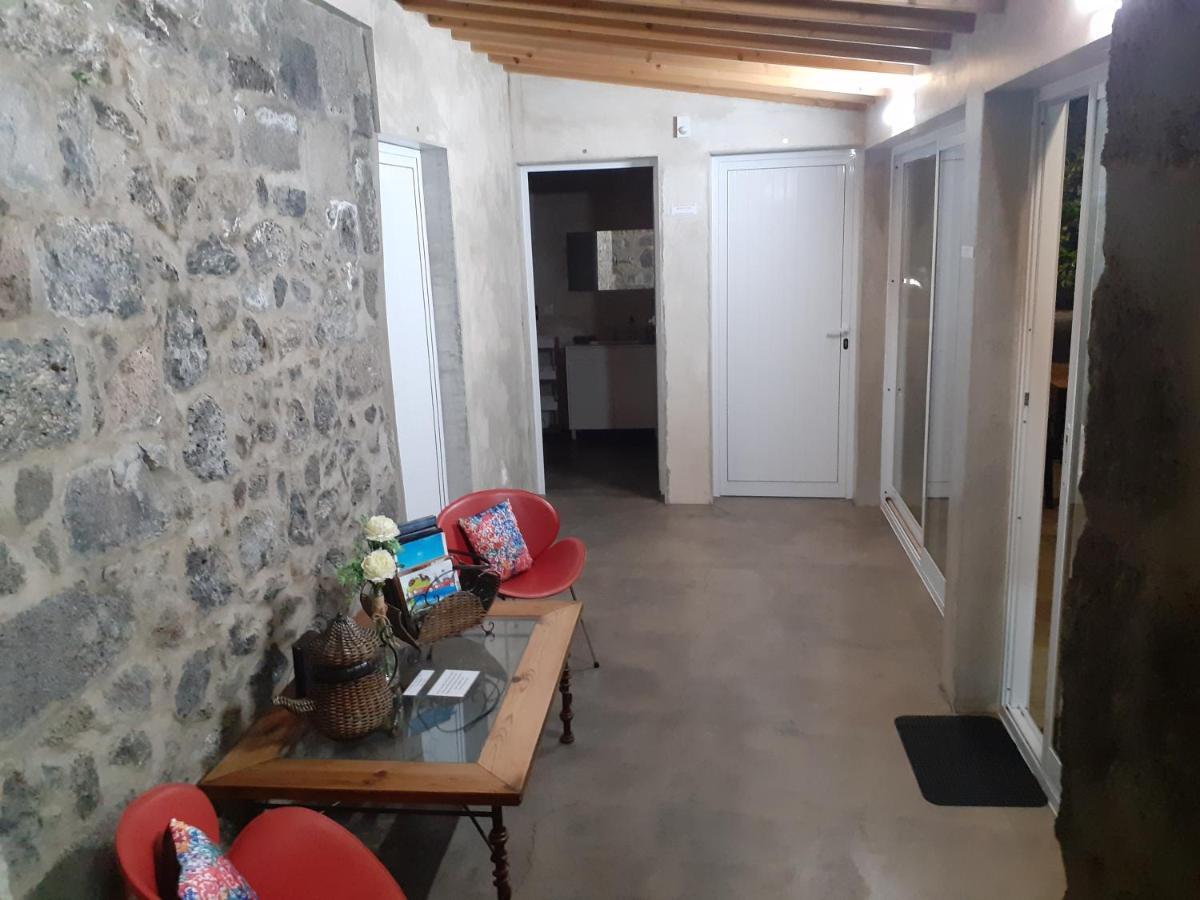 Basaltic Guest House Achadinha Eksteriør billede